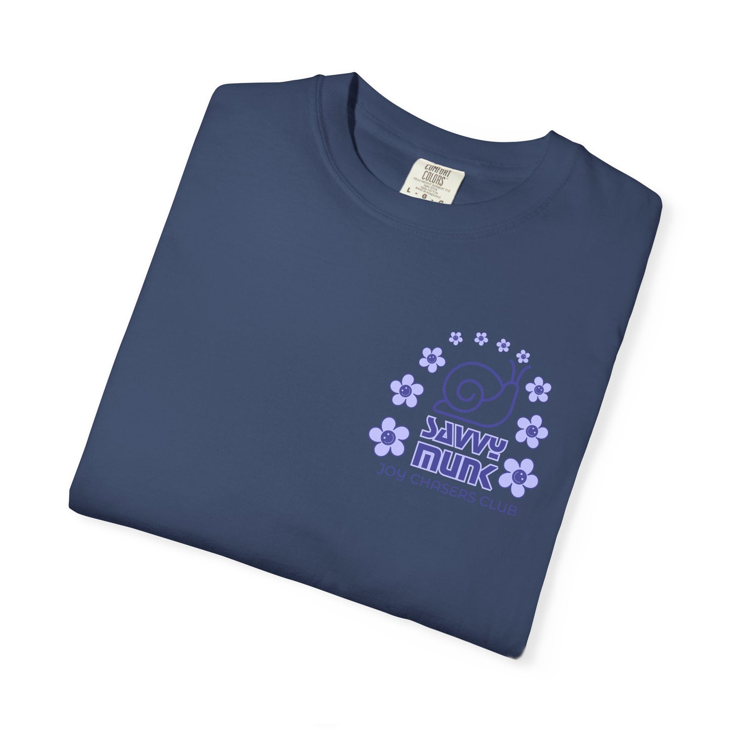 Savvy Munk - Otis under Flower Bow - Unisex T-Shirt
