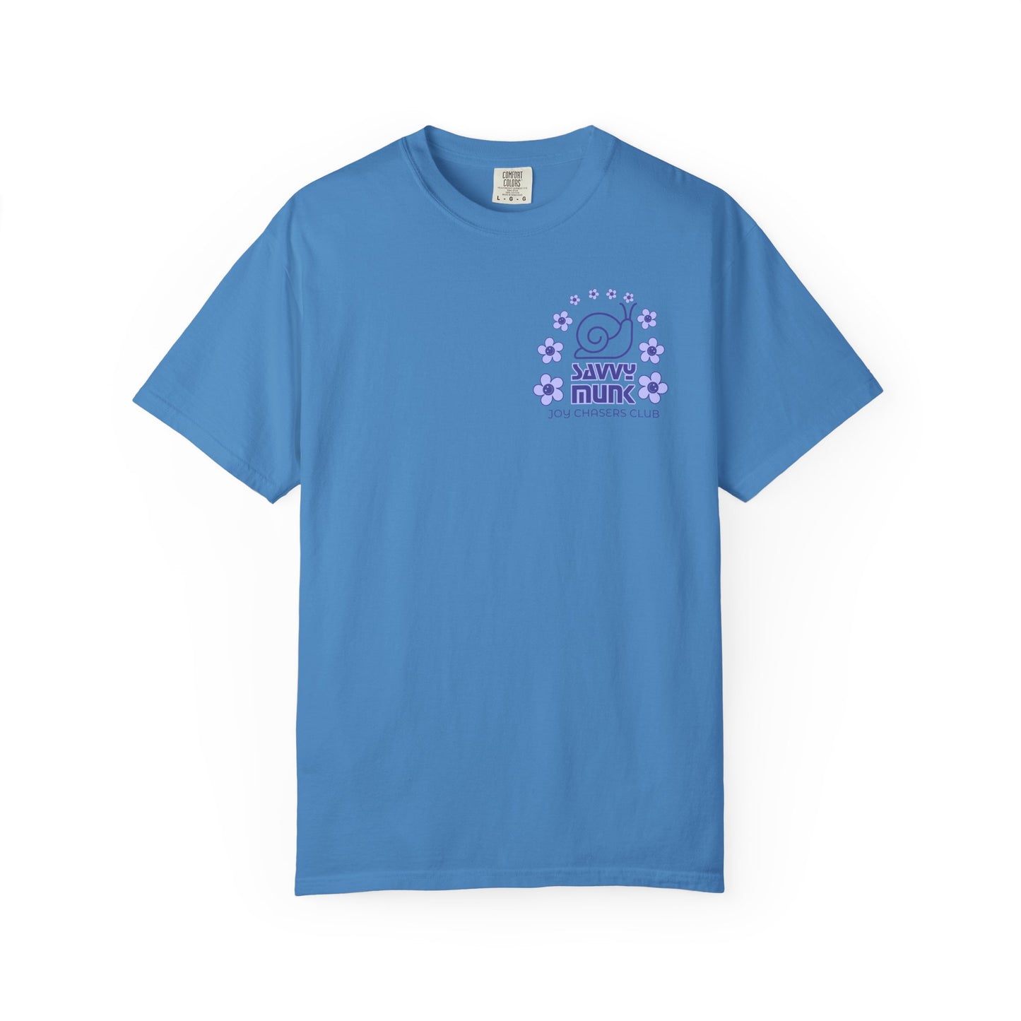 Savvy Munk - Otis under Flower Bow - Unisex T-Shirt