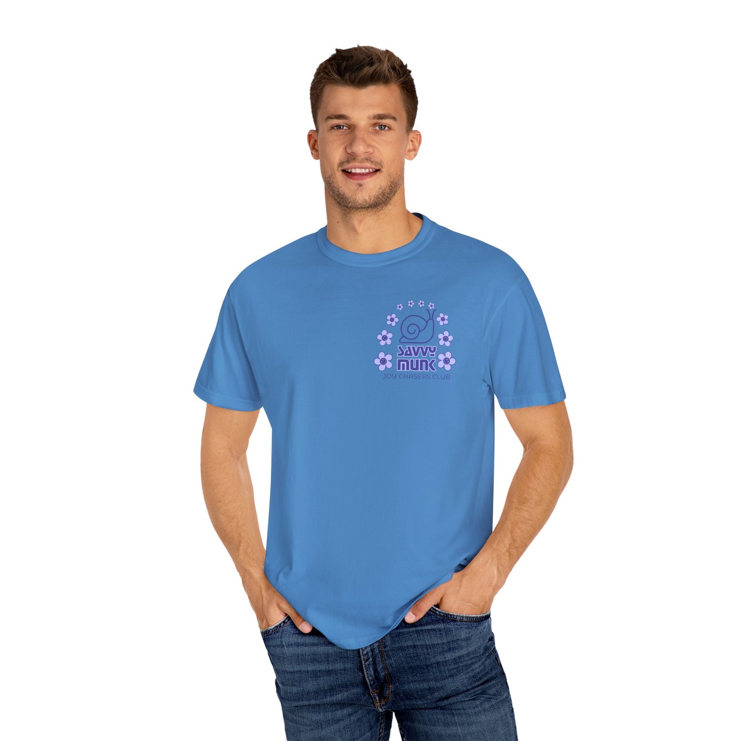 Savvy Munk - Otis under Flower Bow - Unisex T-Shirt