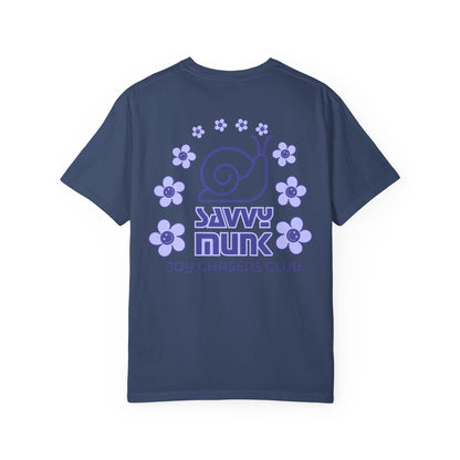 Savvy Munk - Otis under Flower Bow - Unisex T-Shirt