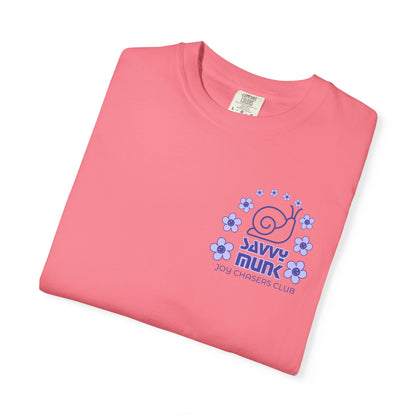 Savvy Munk - Otis under Flower Bow - Unisex T-Shirt