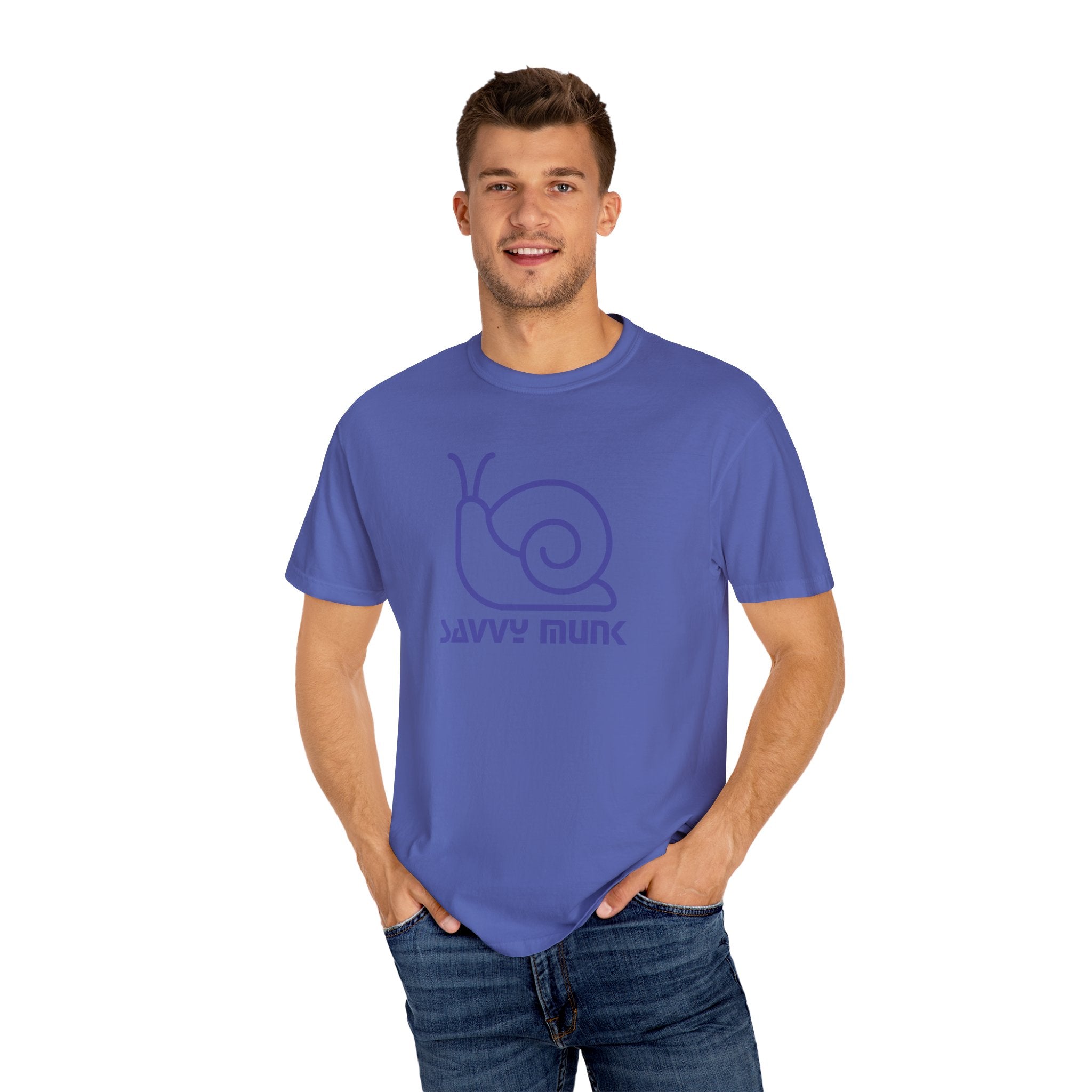 Savvy Munk Snail Graphic Unisex T-Shirt - Comfortable Casual Wear for Lovers of Unique Designs