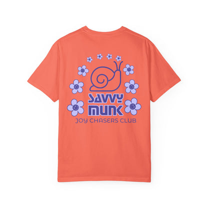Savvy Munk - Otis under Flower Bow - Unisex T-Shirt